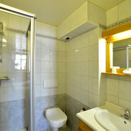 Les Bruyeres - Hotell 2*